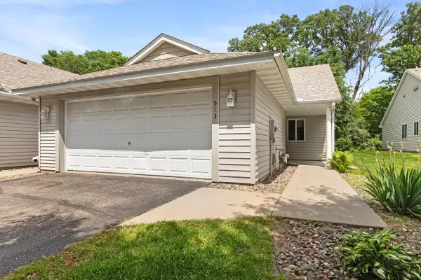 513 109th Lane Nw, Minneapolis, MN 55448