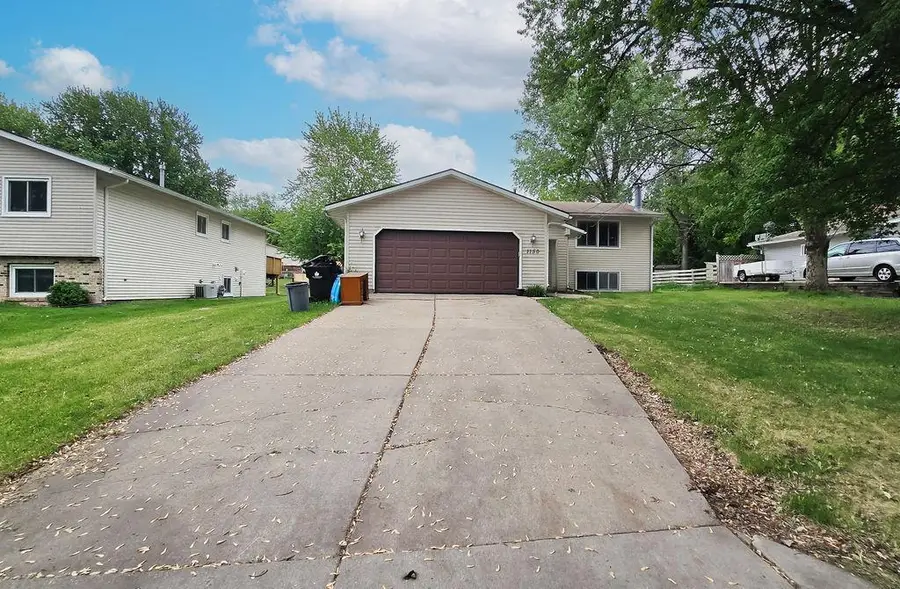 1150 Glendon Street N, Saint Paul, MN 55119 - #2