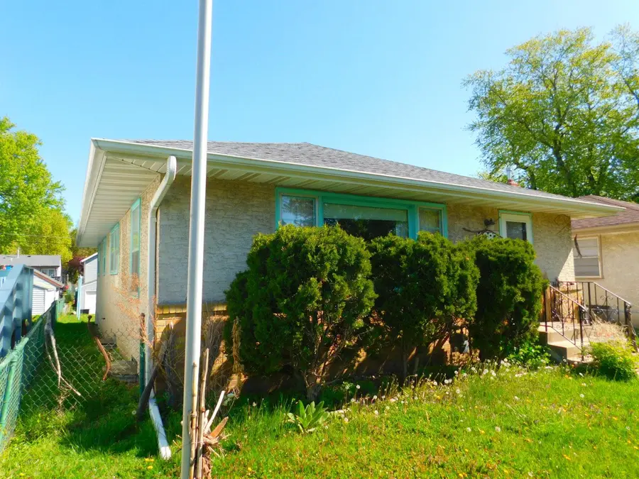 1087 Magnolia Avenue E, Saint Paul, MN 55106 - #3