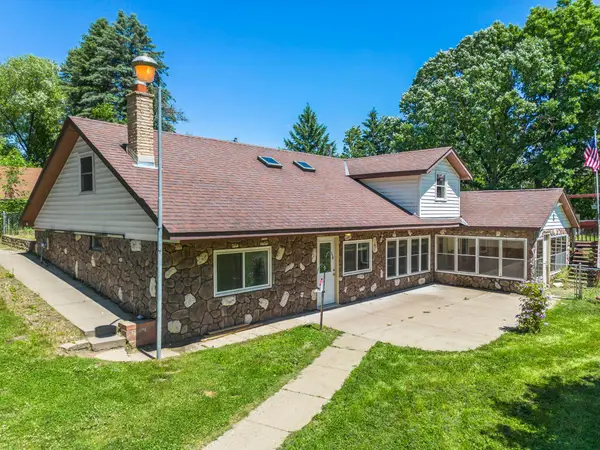 33455 Jackson Street Ne, Cambridge, MN 55008