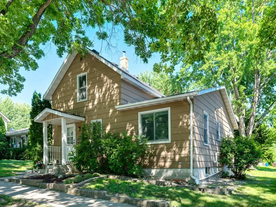 417 S Elm Street, Waconia, MN 55387 - #2