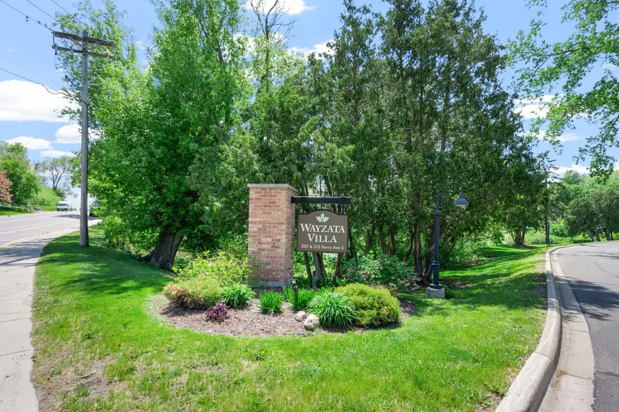 205 Barry #117, Wayzata, MN 55391 - #2