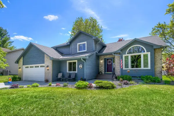 12146 Jonquil Street Nw, Minneapolis, MN 55433