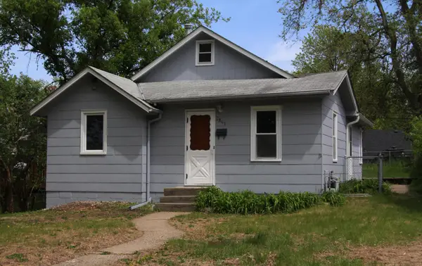 2841 Blackstone Avenue, Saint Louis Park, MN 55416