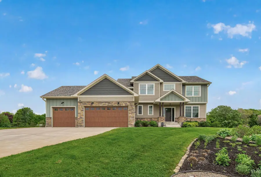 214 Cedar Lake Court, New Prague, MN 56071 - #2