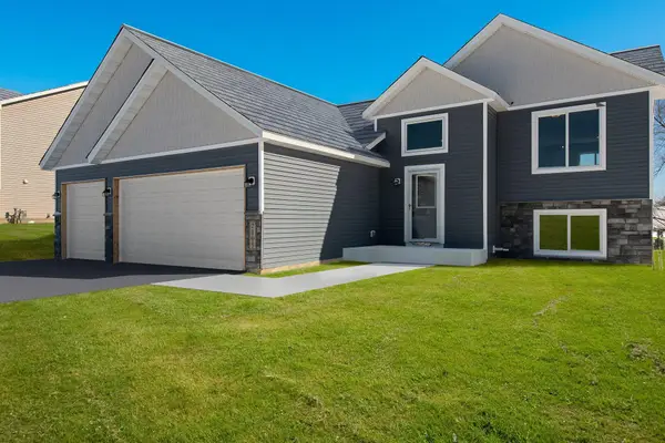 106 Maple Court, Cannon Falls, MN 55009