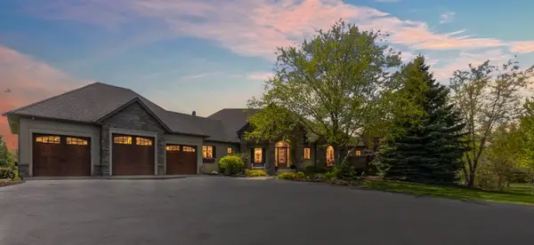 19700 Oak Grove Avenue, Prior Lake, MN 55372