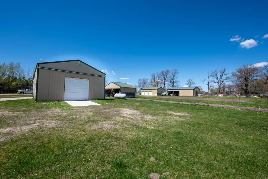 1017 E Kings Hill Road, Hewitt, MN 56453 - #2