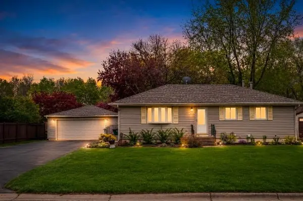 1524 121st Avenue Ne, Minneapolis, MN 55449