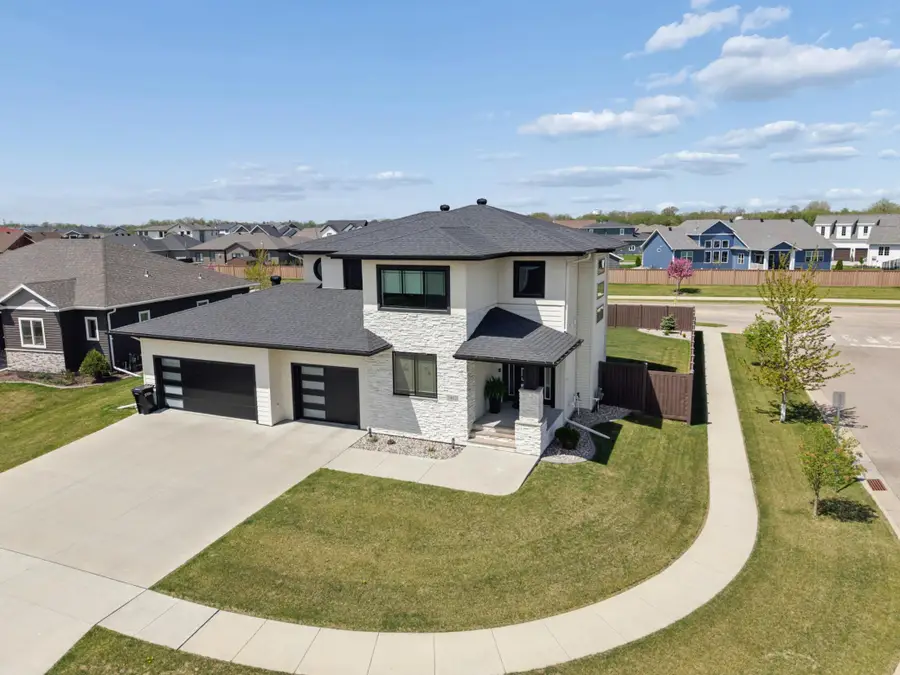 2402 N Pond Drive E, West Fargo, ND 58078 - #2