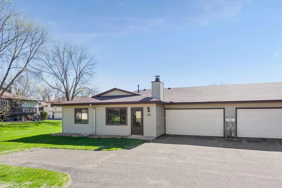 8646 S Maplebrook Circle, Minneapolis, MN 55445 - #3