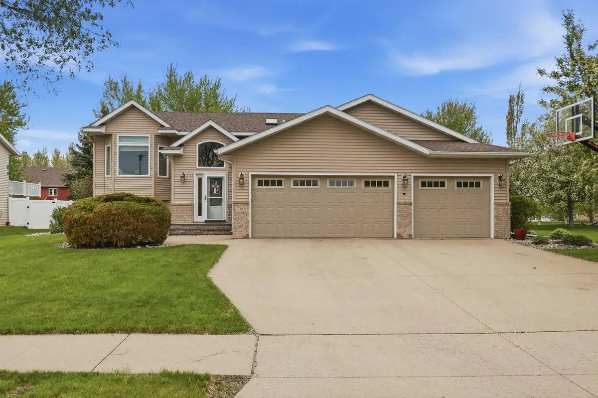 3327 46 Avenue S, Fargo, ND 58104 - #1