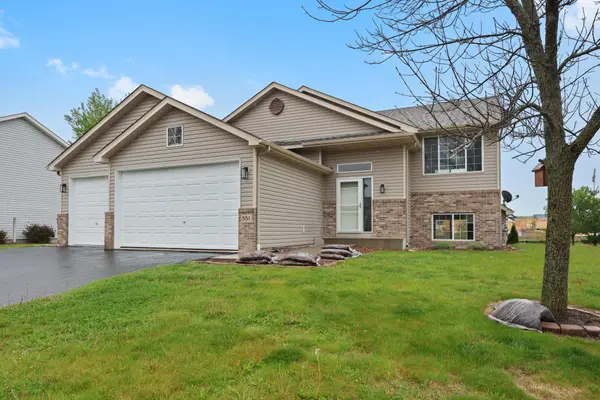 551 Knollwood Street W, Annandale, MN 55302