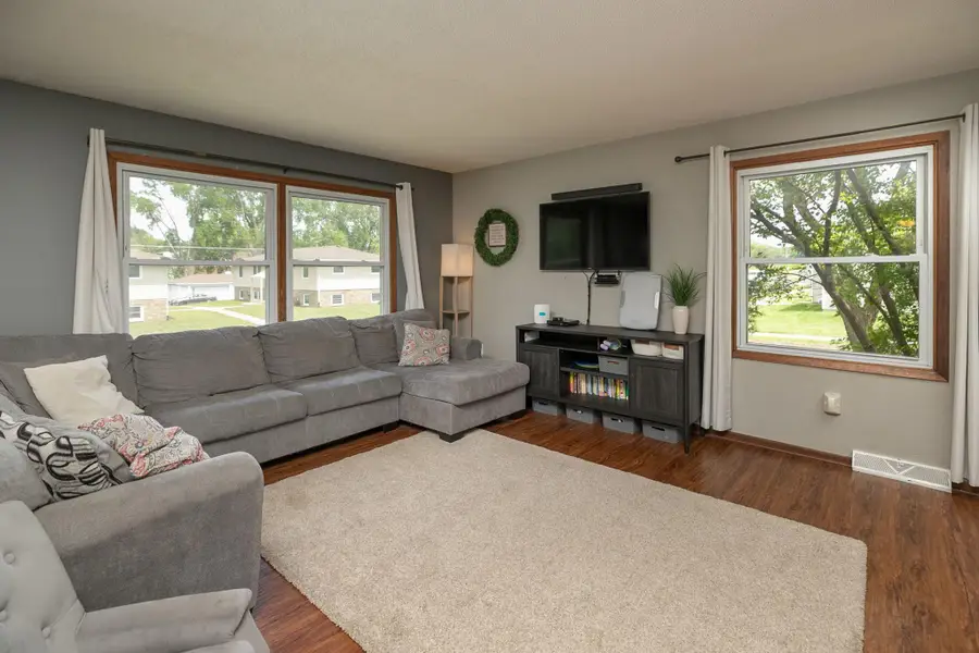 338 27th Street Ne, Rochester, MN 55906 - #3