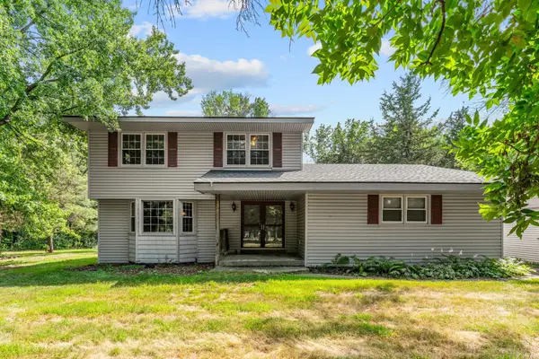 5352 Eagle Creek Boulevard, Shakopee, MN 55379