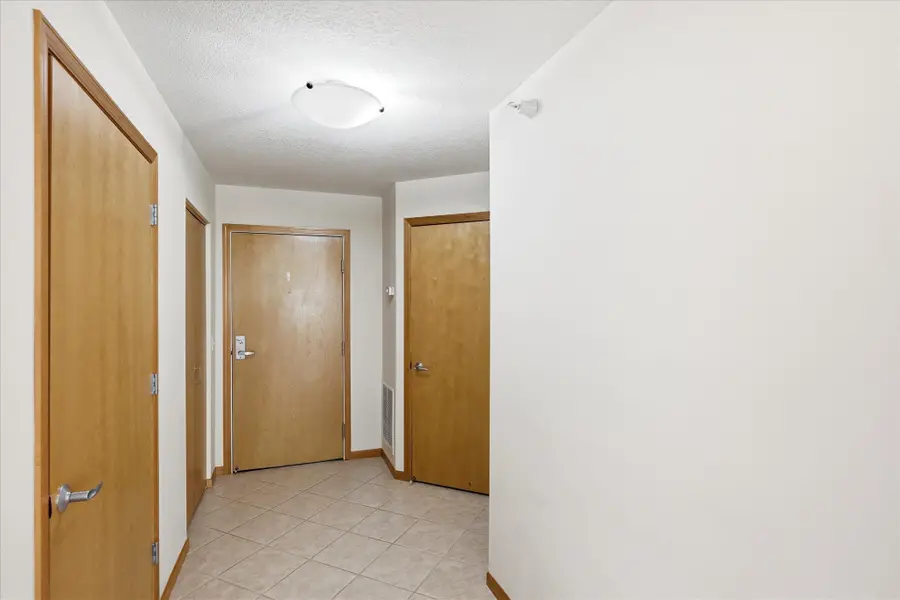 2550 38th Avenue Ne #213, Minneapolis, MN 55421 - #3