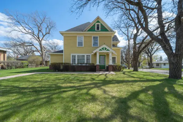 424 6th Avenue W, Alexandria, MN 56308