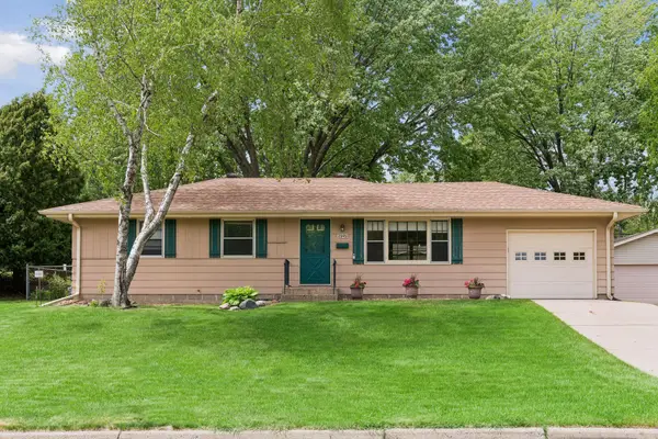 2949 Aquila Avenue N, Minneapolis, MN 55427