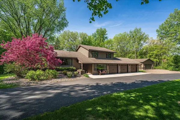 10665 Akron Avenue, Inver Grove Heights, MN 55077
