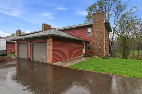 531 Hunter Hill Road, Hudson, WI 54016
