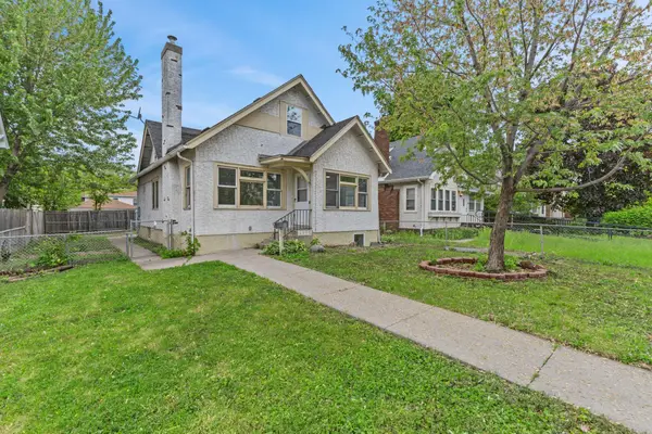 2915 Logan Avenue N, Minneapolis, MN 55411
