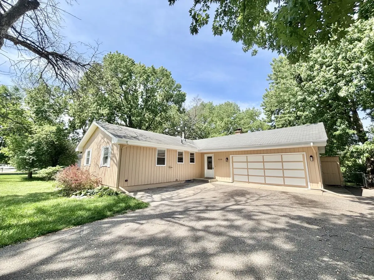 3225 Lanewood Lane N, Minneapolis, MN 55447 - #1