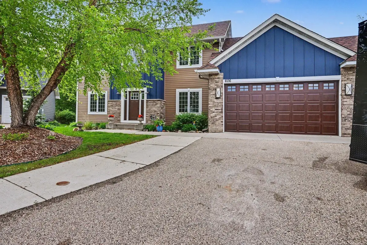 606 Doherty Avenue Se, New Prague, MN 56071 - #1