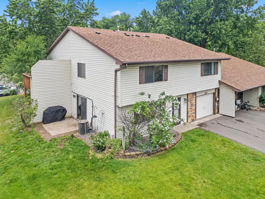 792 Tanglewood Drive, Saint Paul, MN 55126 - #2