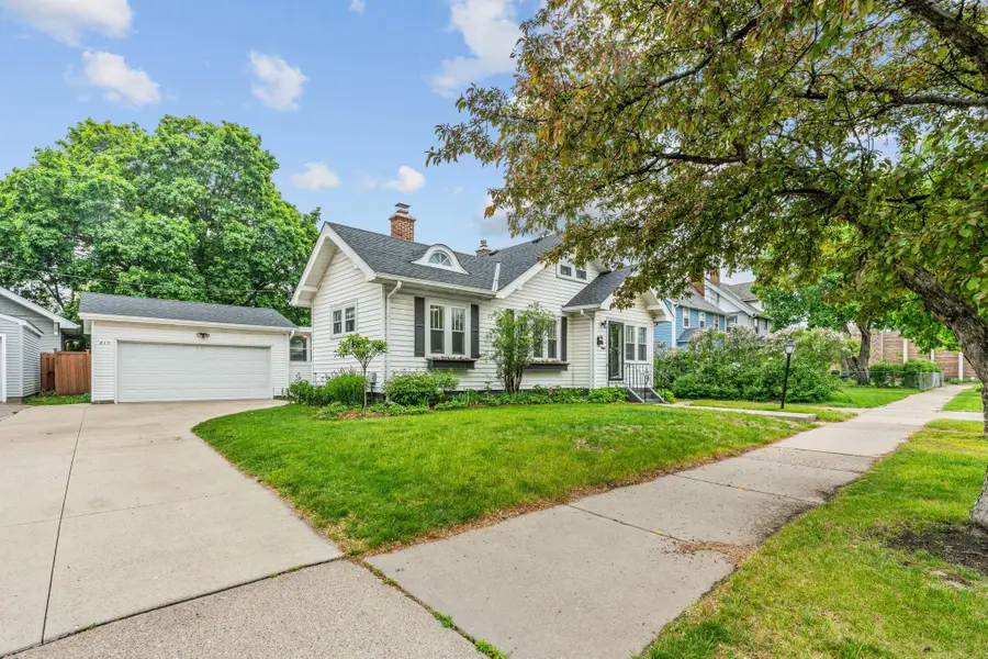 215 E 48th Street, Minneapolis, MN 55419 - #2