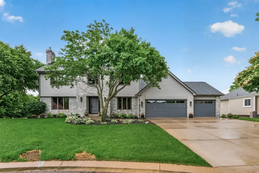 263 Lily Pond Lane, Vadnais Heights, MN 55127 - #3
