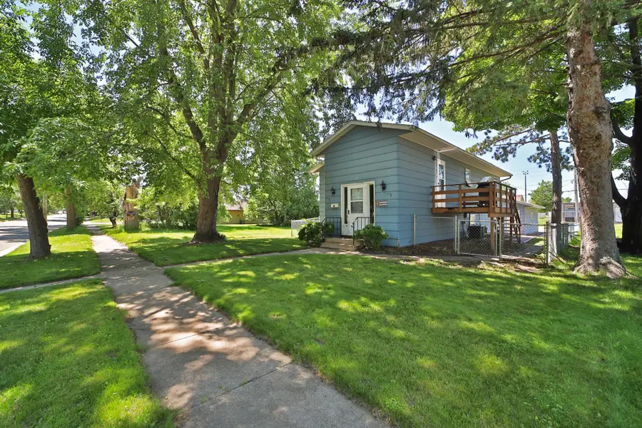 521 5th Street Ne, Staples, MN 56479 - #2