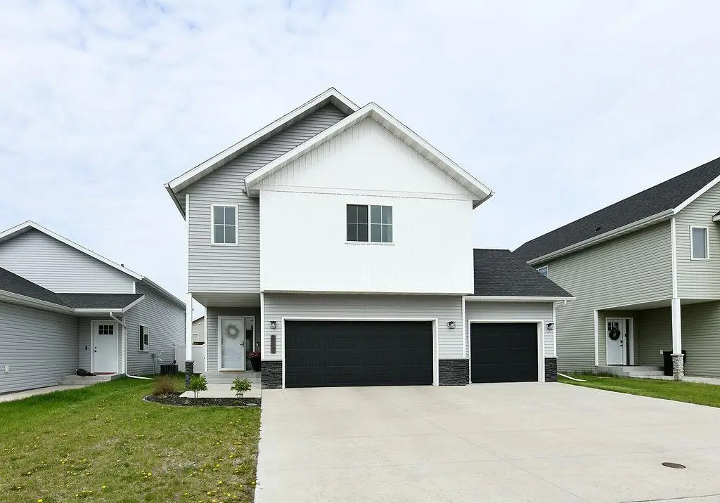 7345 23rd Street S, Fargo, ND 58104 - #1