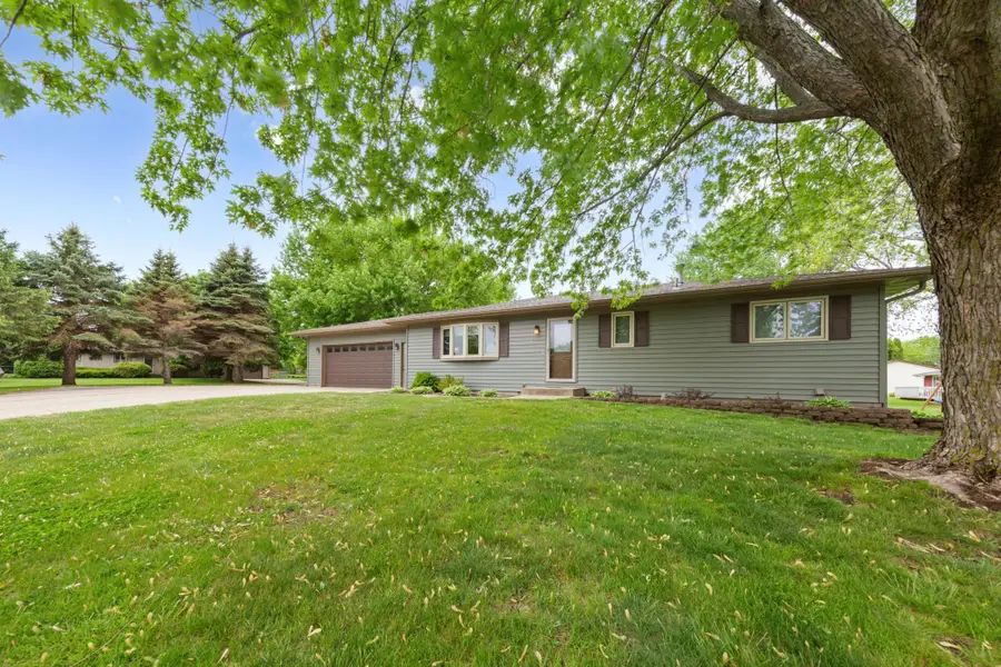 1724 Prairie Avenue Sw, Faribault, MN 55021 - #2