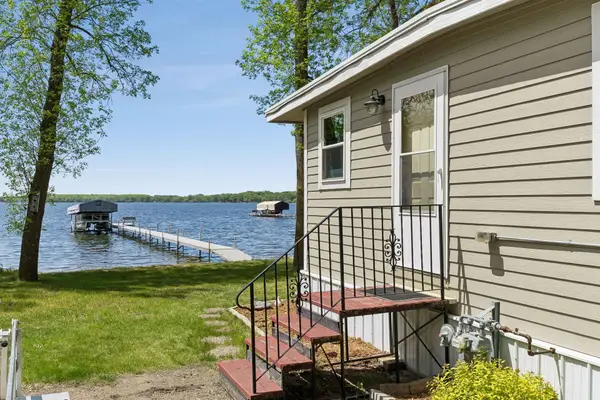 16940 Elmore Way, Faribault, MN 55021