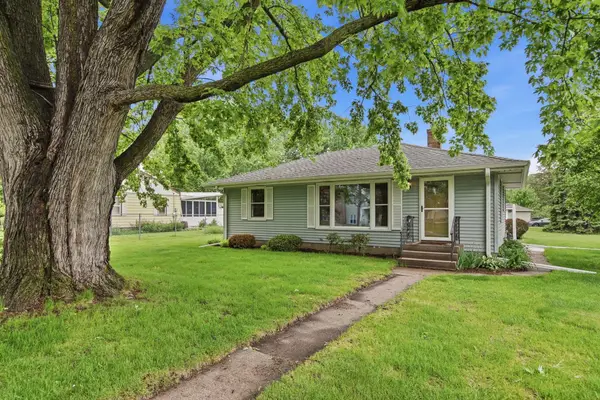 1015 Dionne Street, North Saint Paul, MN 55113