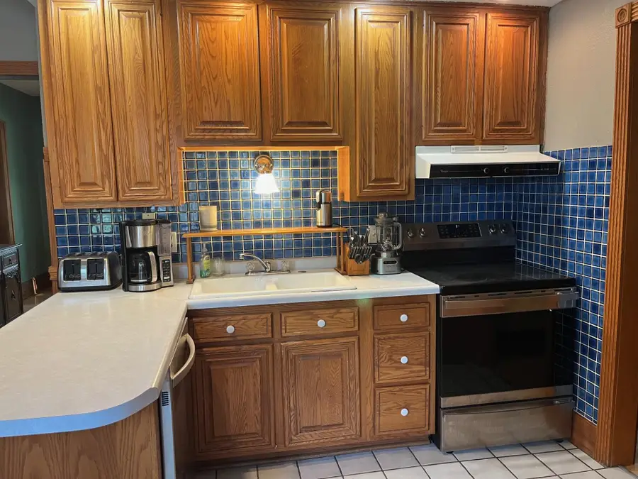 802 N Ramsey Avenue, Litchfield, MN 55355 - #2