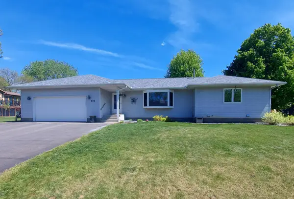 409 Sundown Drive, Avon, MN 56310