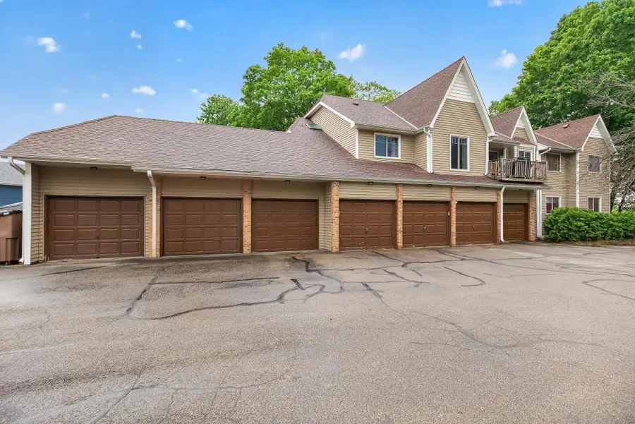 4664 Tower Street Se #212, Prior Lake, MN 55372 - #2