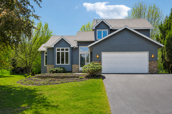 14835 39th Avenue N, Minneapolis, MN 55446