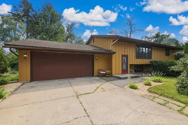 2028 Dotte Drive, Saint Paul, MN 55110
