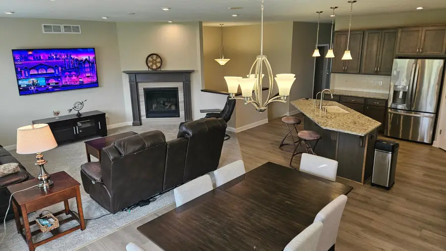 9591 James Circle N, Lake Elmo, MN 55042 - #3
