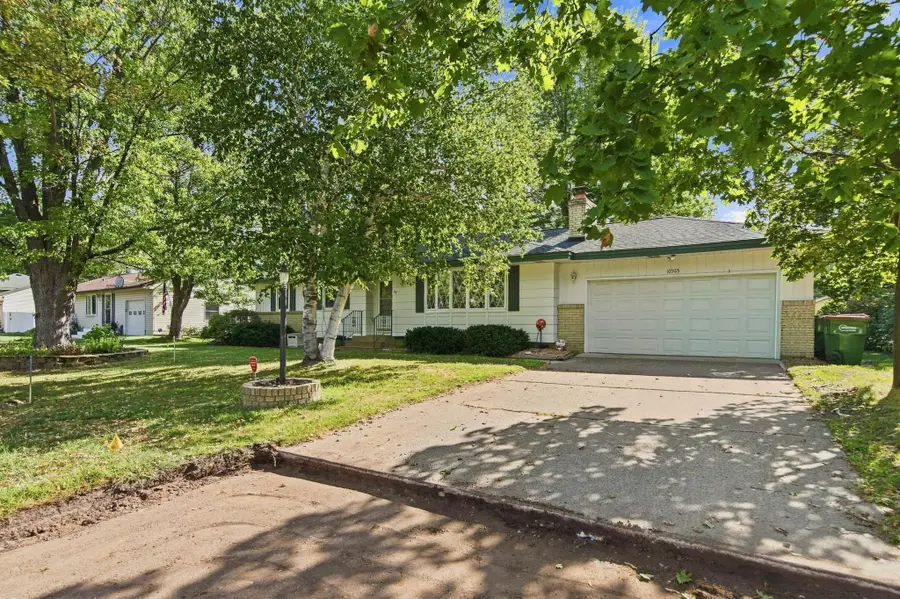 10565 Madison Street Ne, Blaine, MN 55434 - #2