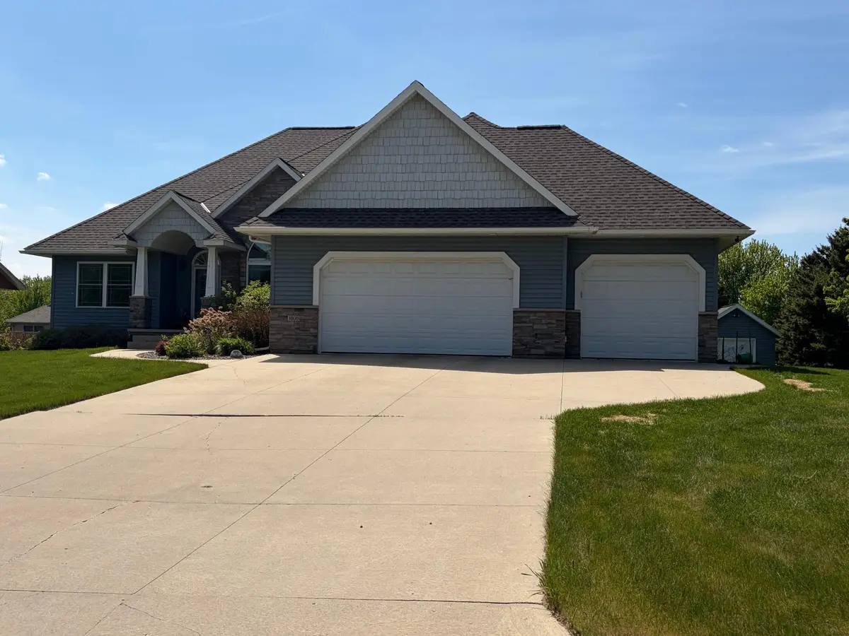 1808 4th Street Ne, Willmar, MN 56201 - #1