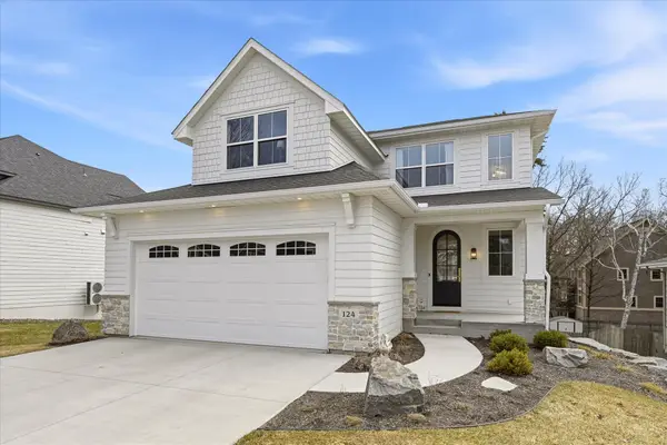 124 Chicago Avenue N, Wayzata, MN 55391