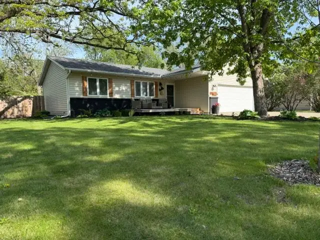 417 S Austin Avenue, Litchfield, MN 55355 - #2