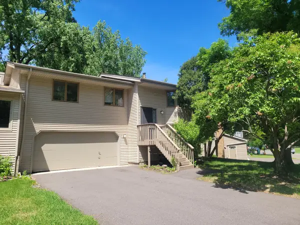 1585 S Bavarian Pass, Minneapolis, MN 55432