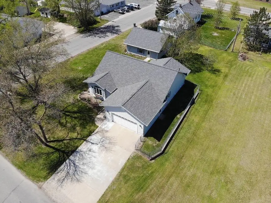 901 5th Street Ne, Staples, MN 56479 - #3