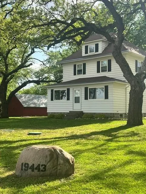 19443 560th Avenue, Austin, MN 55912 - #1