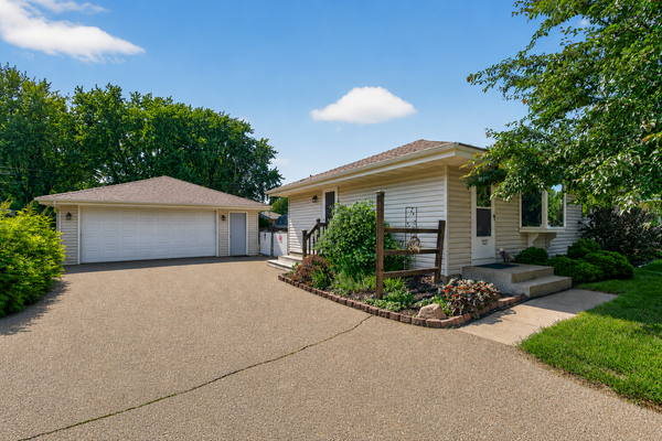 14647 Danbury Avenue W, Rosemount, MN 55068