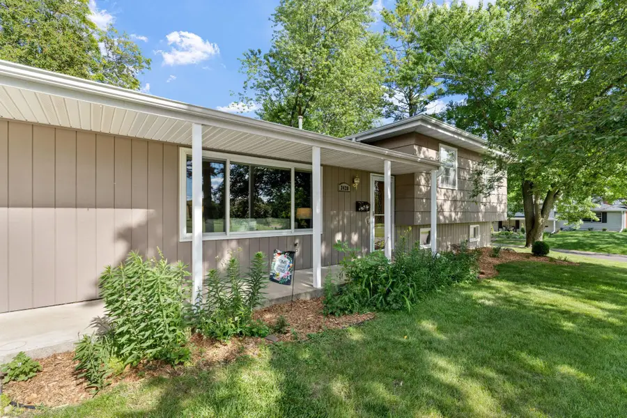 2420 Ensign Avenue N, Minneapolis, MN 55427 - #2